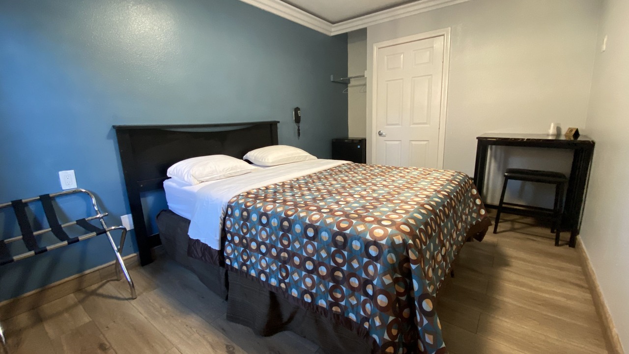 Photo of Bedroom in South Gate