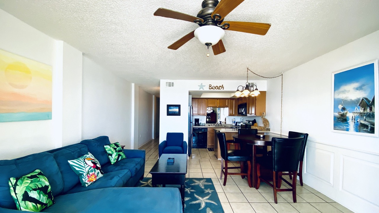 Photo of Livingroom in Orange Beach