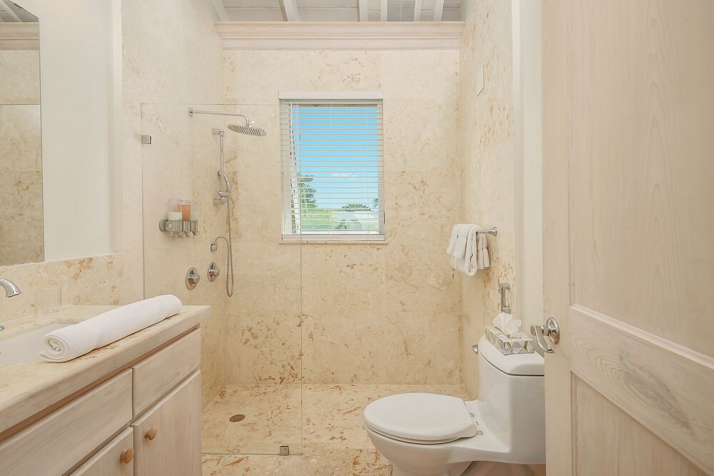 Photo of Bathroom in North Palmetto Point