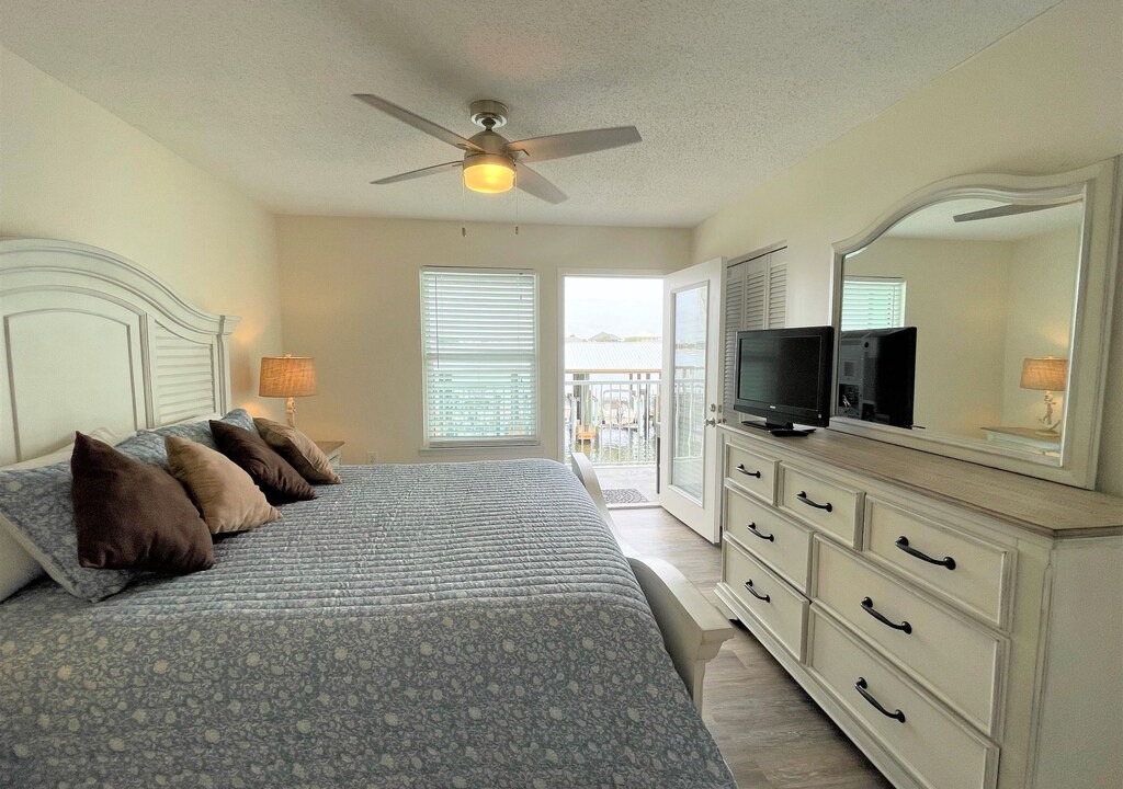 Photo of Bedroom in Orange Beach East