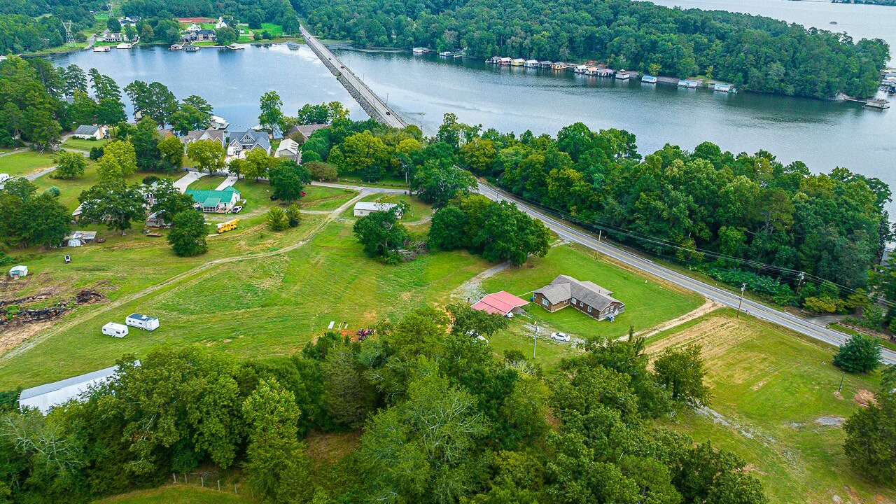 Photo of Outdoor in Groveoak