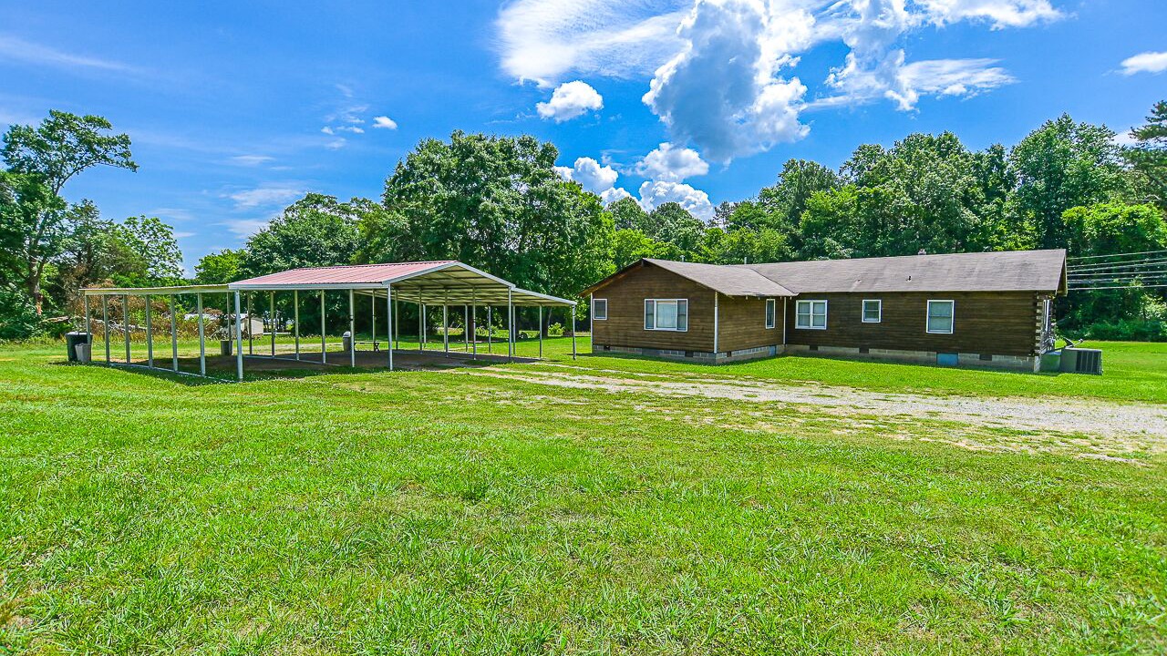 Photo of Outdoor in Groveoak