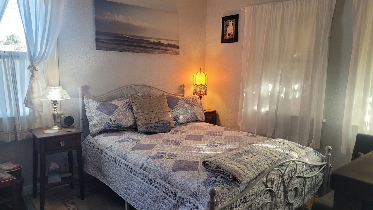 Photo of Bedroom in North Long Beach