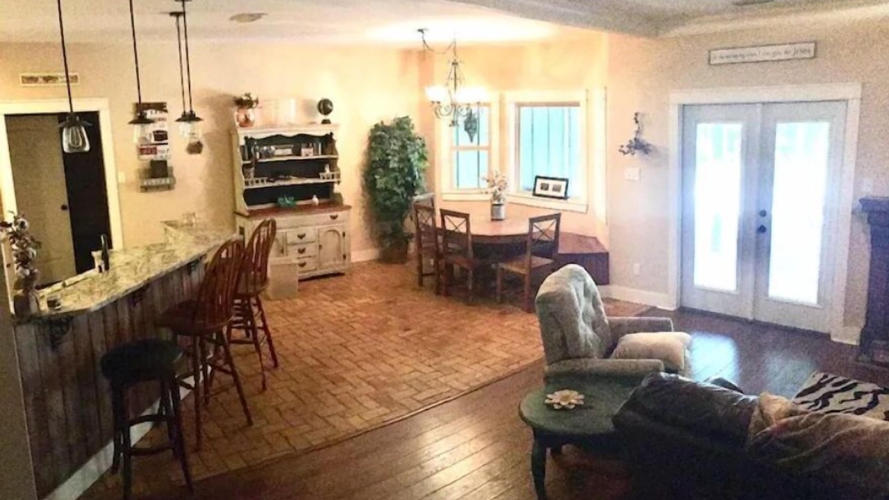Photo of Bedroom in Daphne