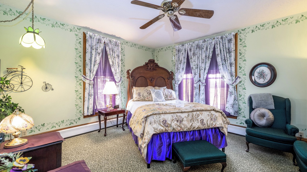 Photo of Bedroom in Canandaigua