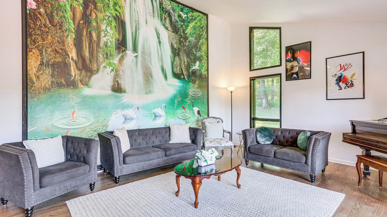 Photo of Bedroom in Newton
