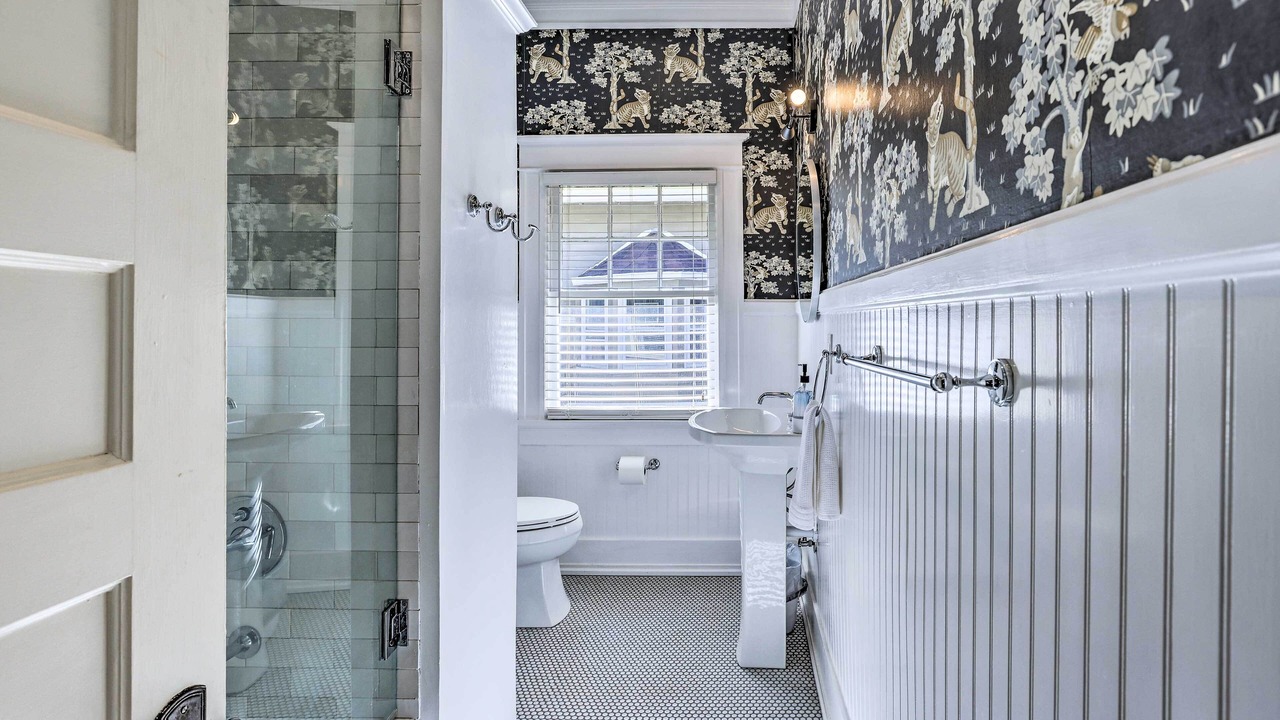 Photo of Bathroom in Crestline Heights