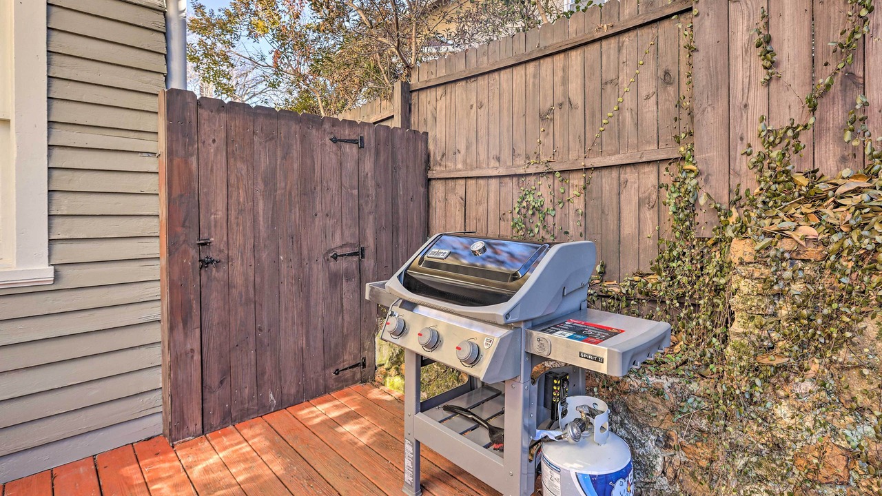 Photo of Patio Balcony in Crestline Heights