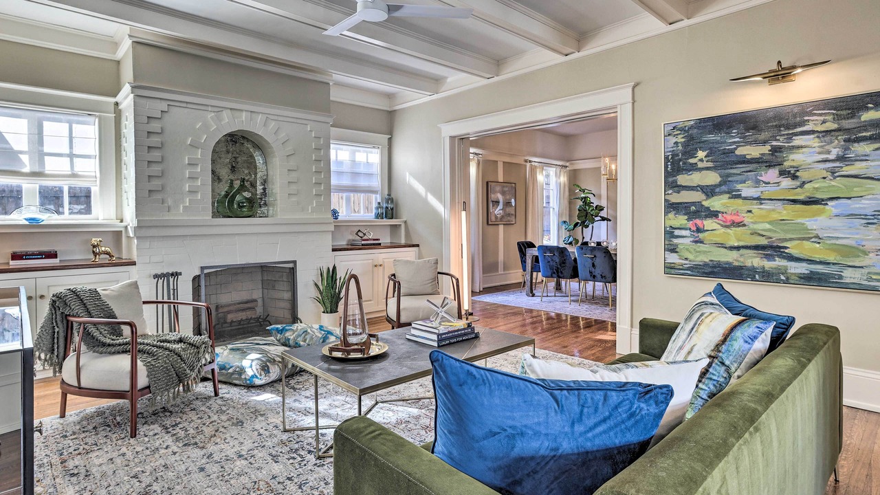 Photo of Livingroom in Crestline Heights