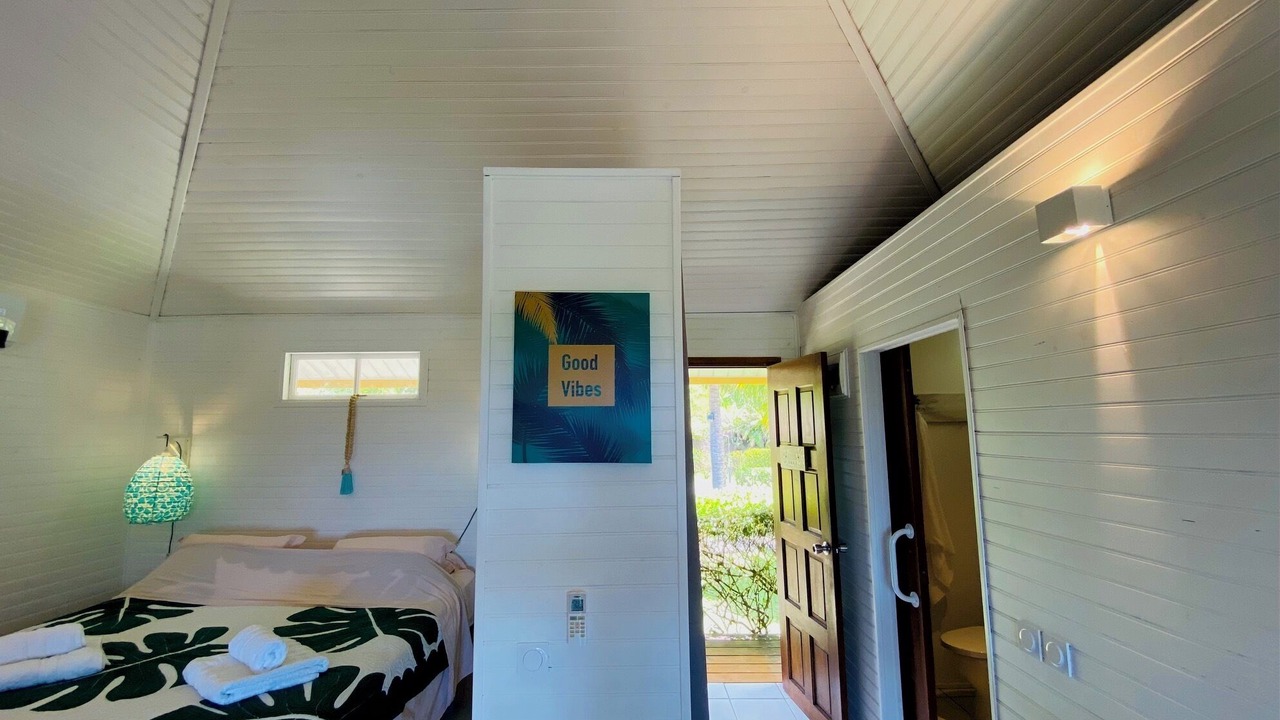 Photo of Bedroom in Teahupoo