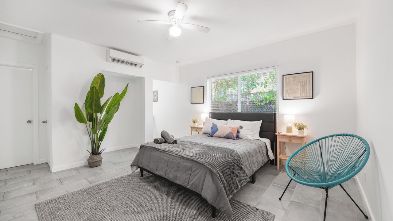 Photo of Bedroom in Northeast Miami
