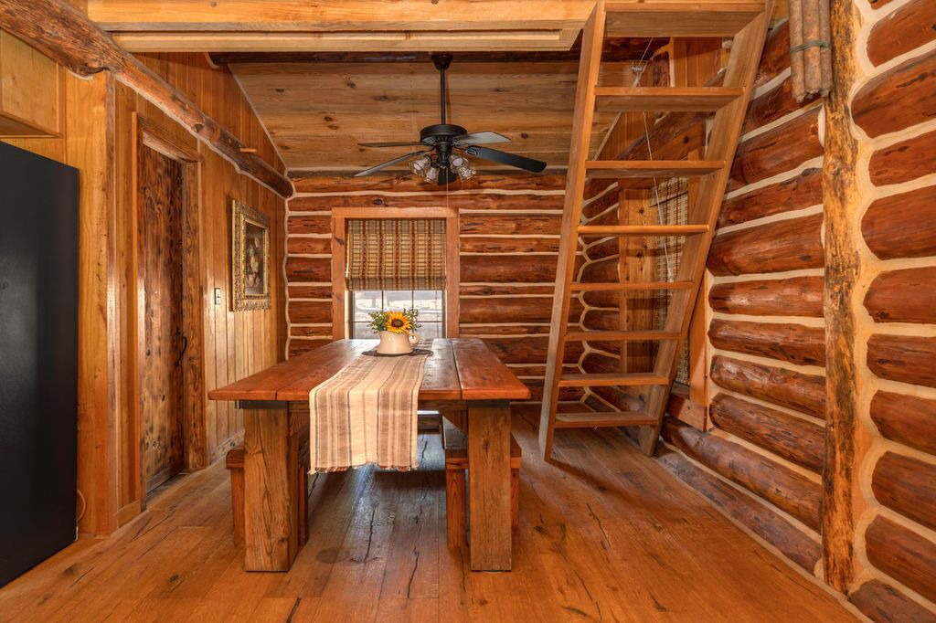 Photo of Bedroom in Pine Level