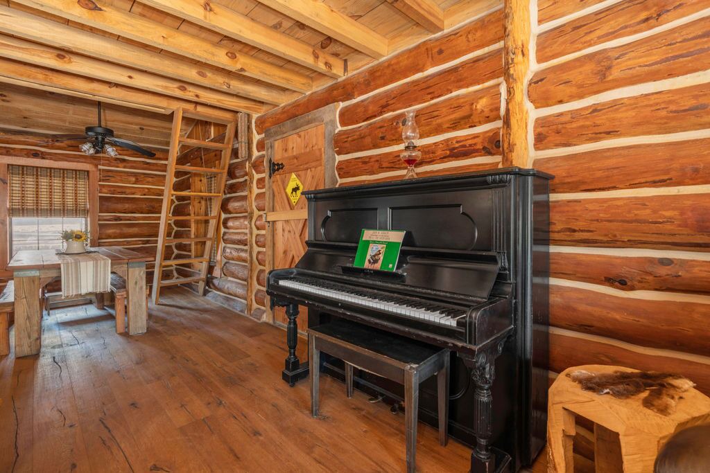 Photo of Bedroom in Pine Level