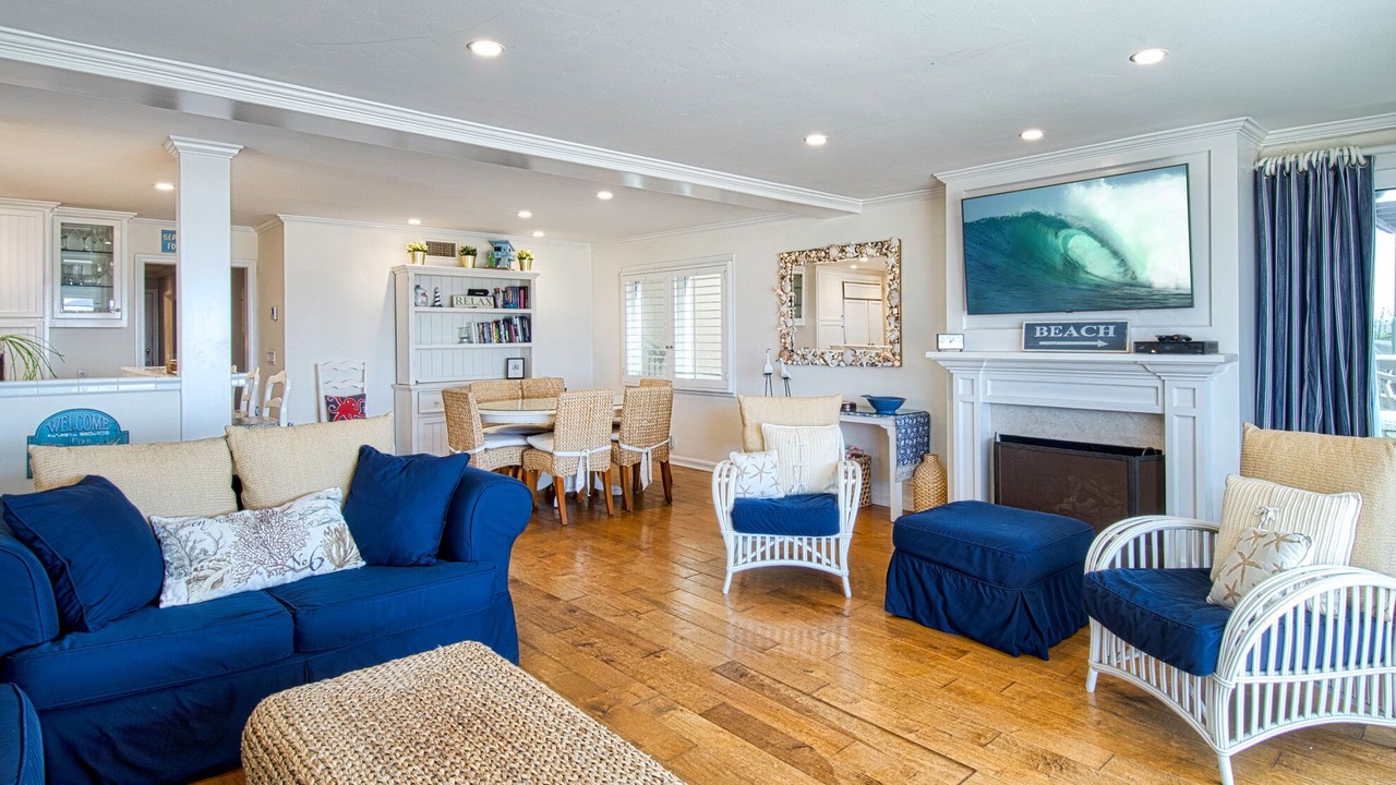 Photo of Livingroom in Santa Ana Heights