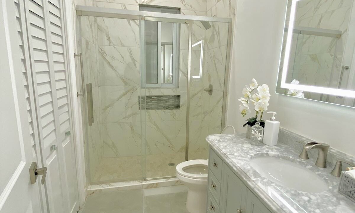 Photo of Bathroom in Marsh Harbour