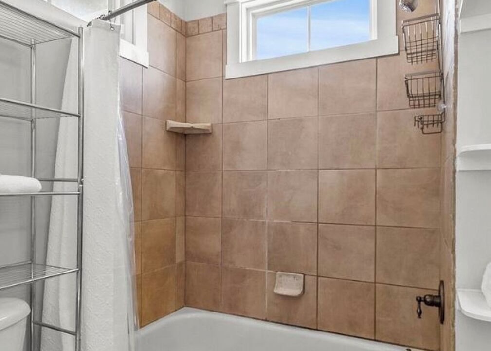 Photo of Bathroom in Tuscaloosa