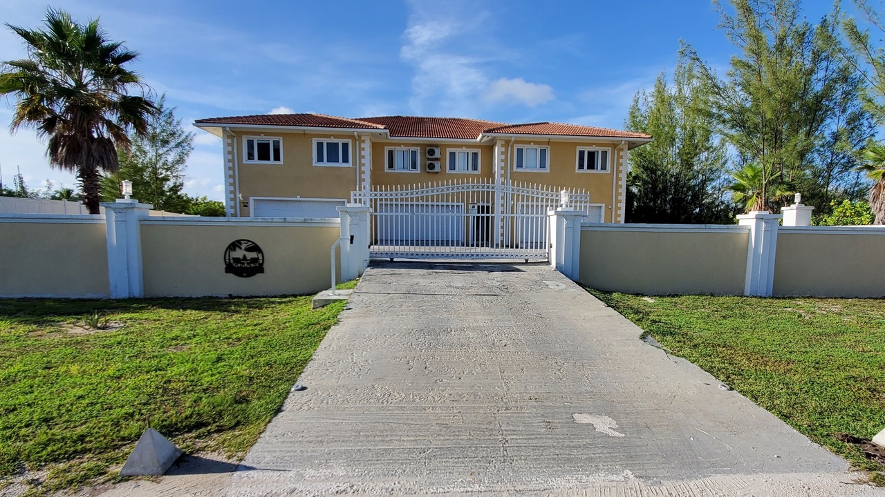 Photo of Others in Bahamas Terrace
