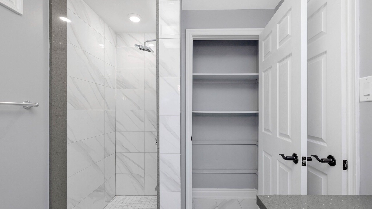 Photo of Bathroom in Central Erin Mills