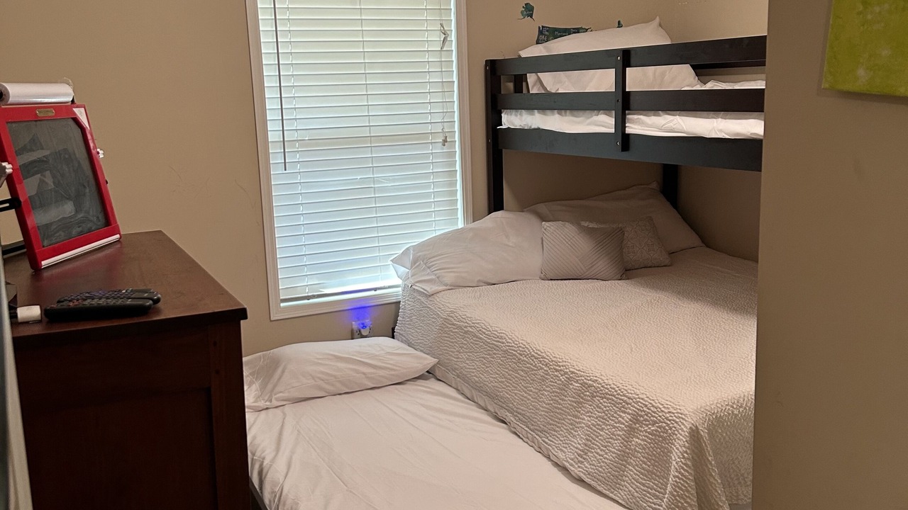 Photo of Bedroom in Wise