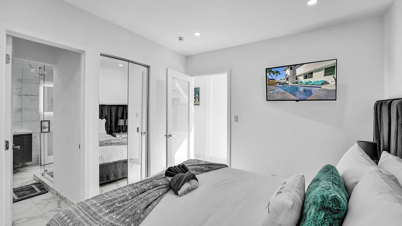 Photo of Bedroom in Hollywood