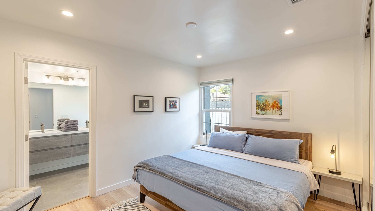 Photo of Bathroom in Encino