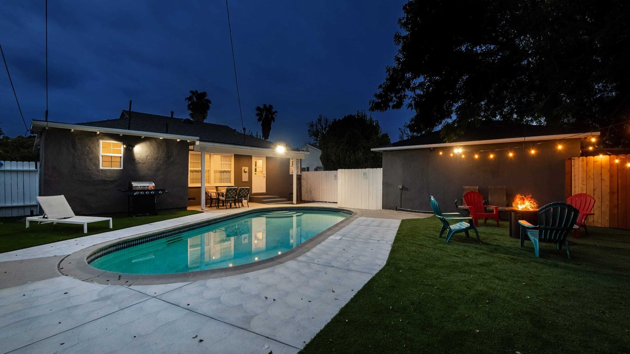 Photo of Outdoor in Encino