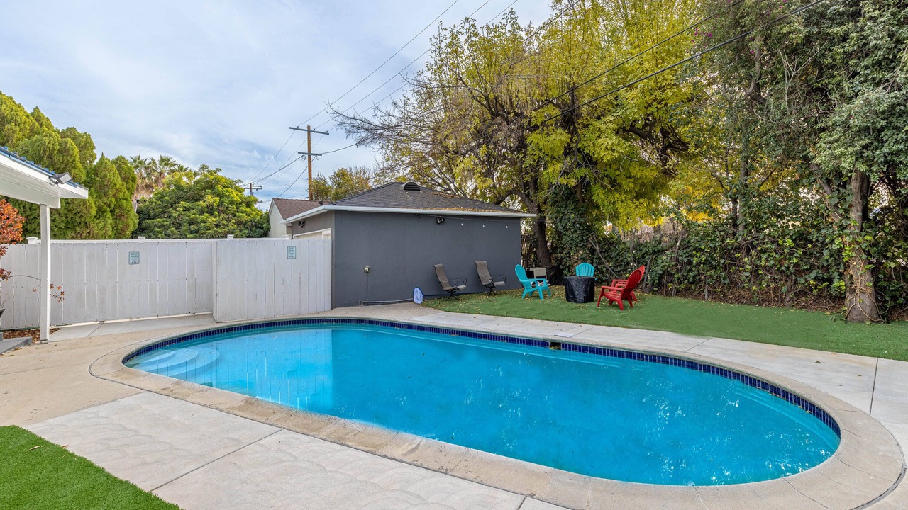 Photo of Outdoor in Encino
