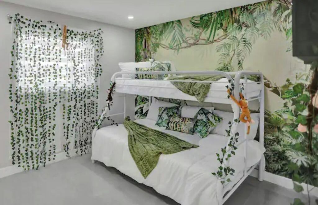 Photo of Bedroom in Hollywood Hills