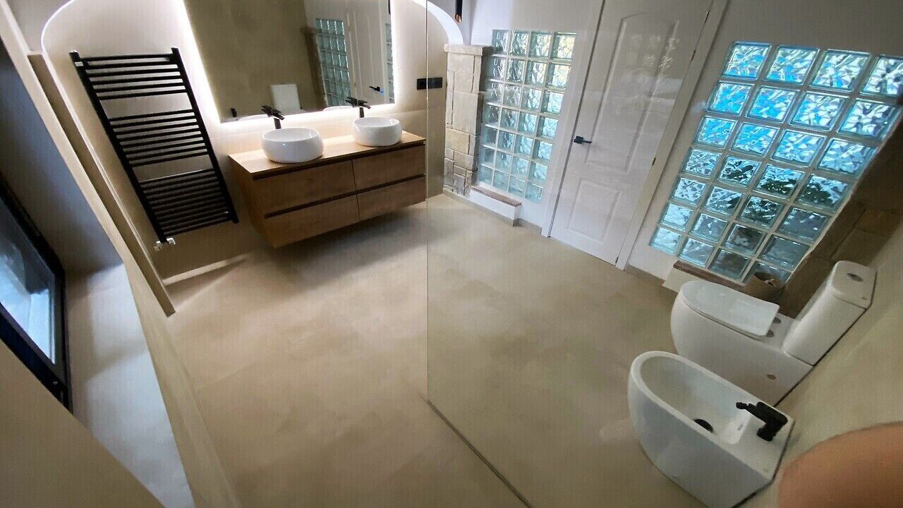 Photo of Bathroom in Cabrils