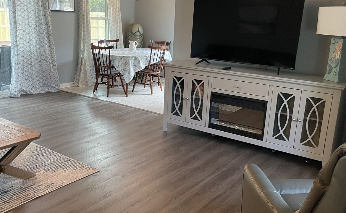 Photo of Livingroom in Gulf Breeze