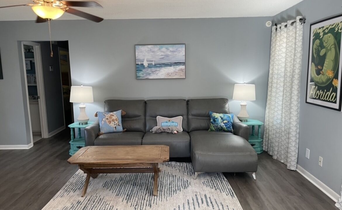 Photo of Livingroom in Gulf Breeze