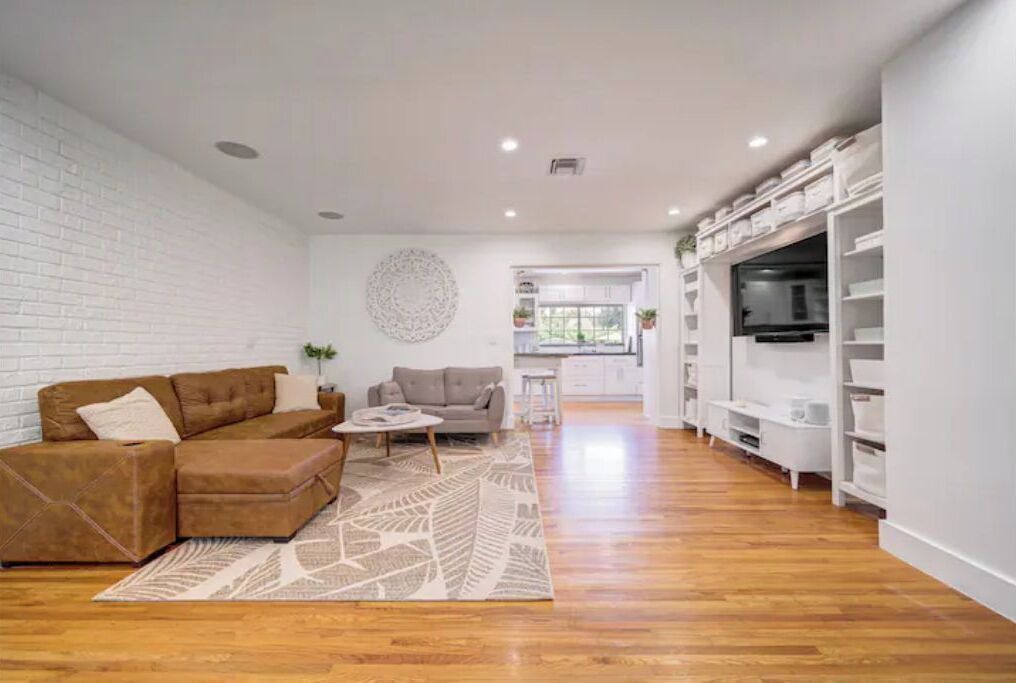 Photo of Bedroom in Golden Glades