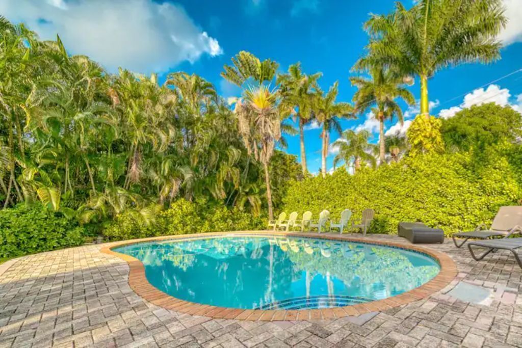 Photo of Outdoor in Golden Glades