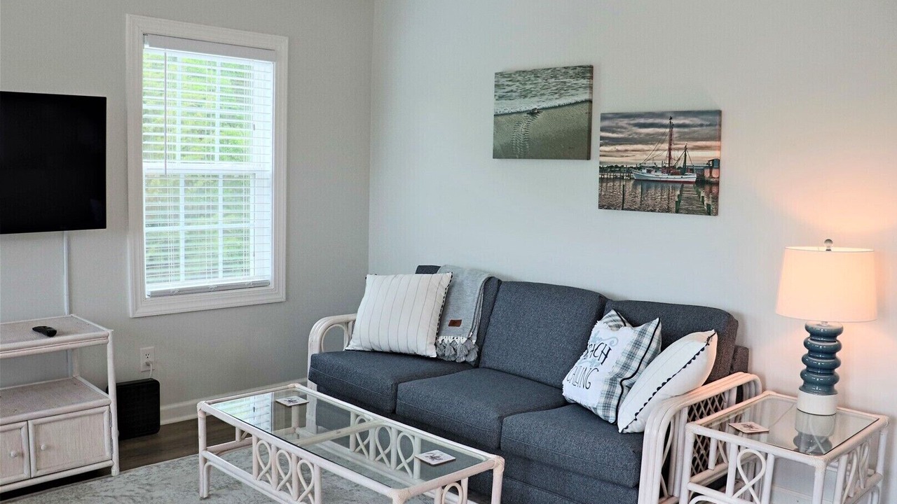 Photo of Livingroom in The Point