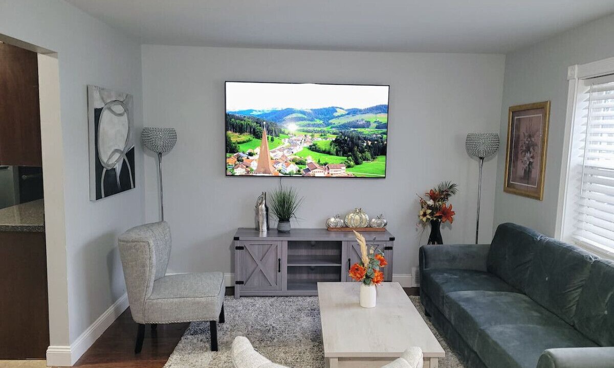 Photo of Livingroom in West Seneca