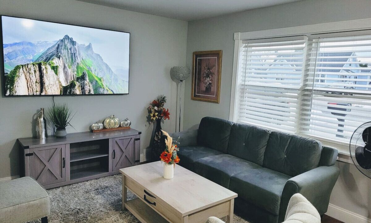 Photo of Livingroom in West Seneca
