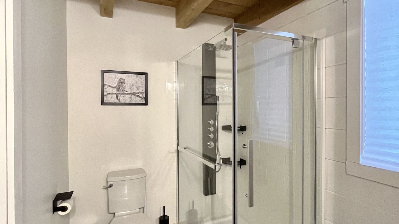 Photo of Bathroom in Saint-Tite-des-Caps