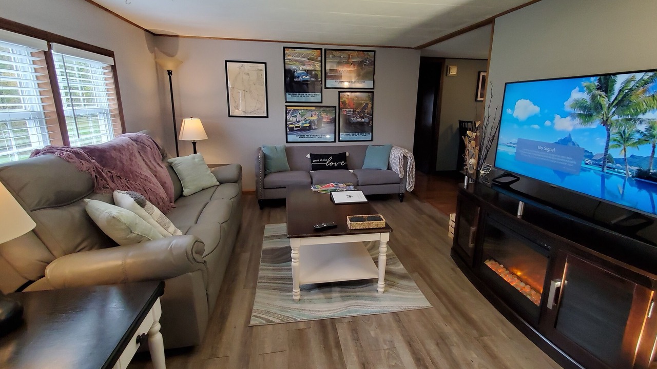 Photo of Livingroom in Watkins Glen