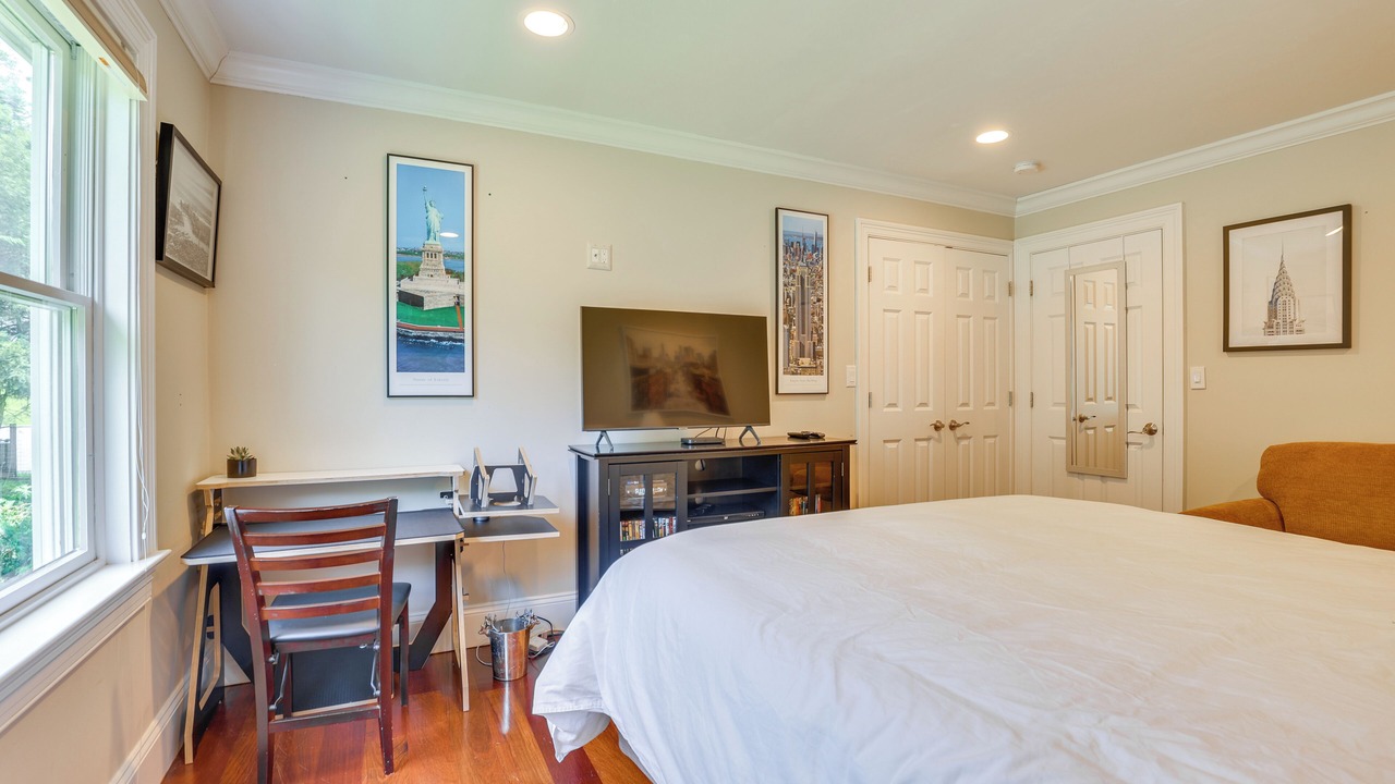 Photo of Bedroom in Briarcliff Manor