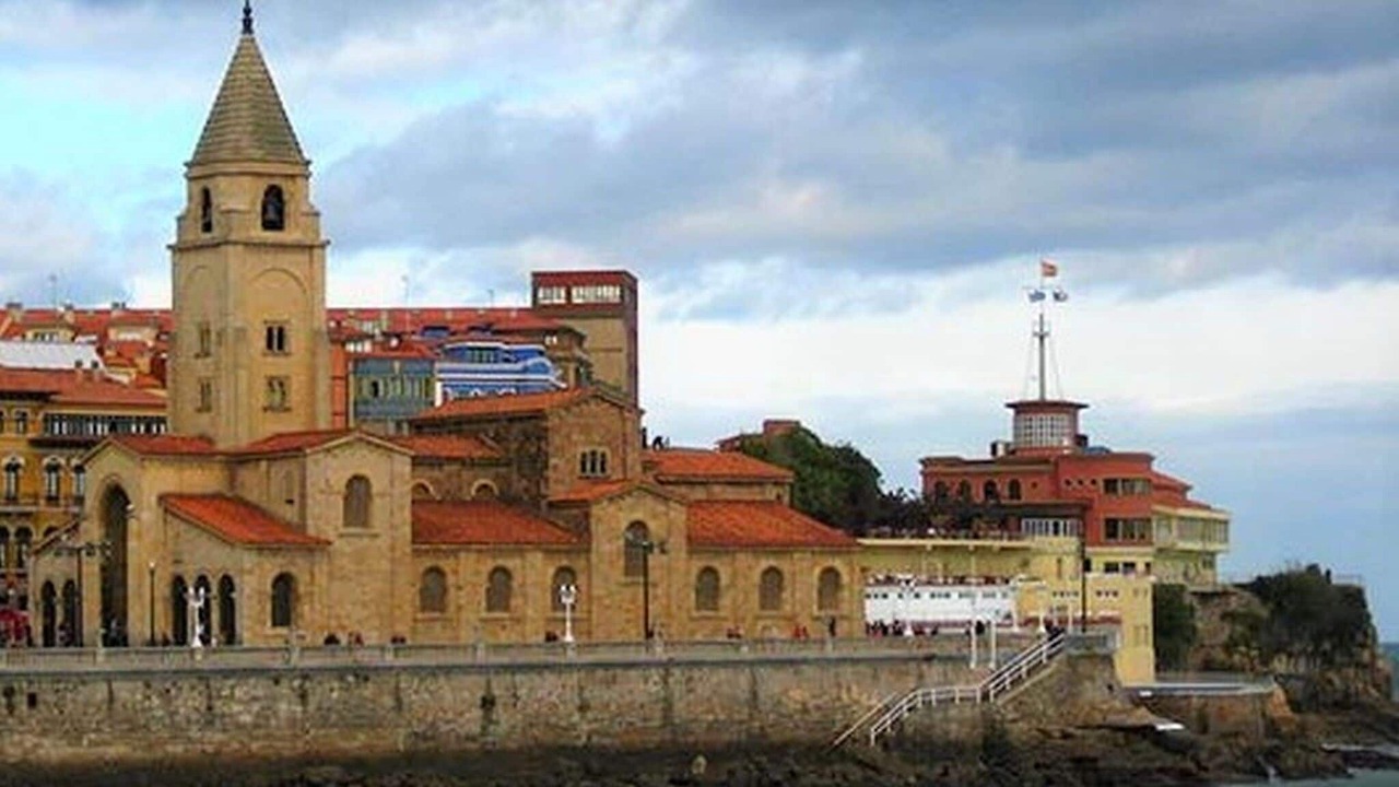 Photo of Others in Cimadevilla