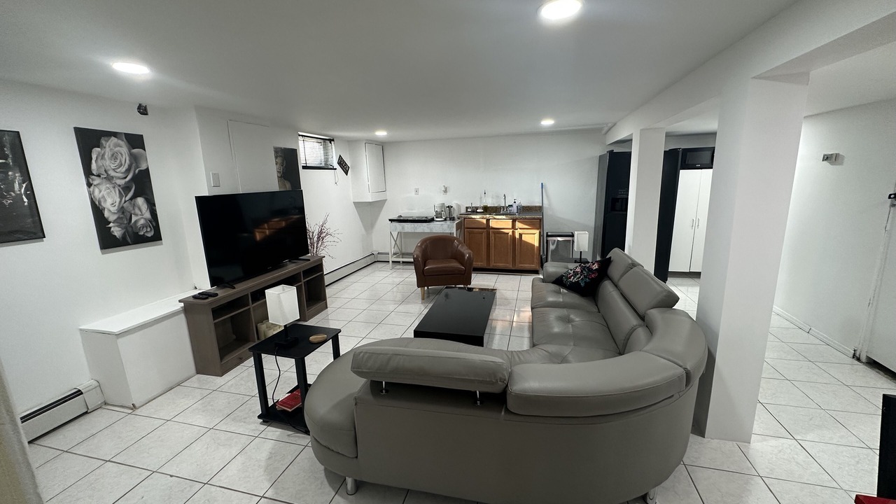 Photo of Livingroom in Englewood
