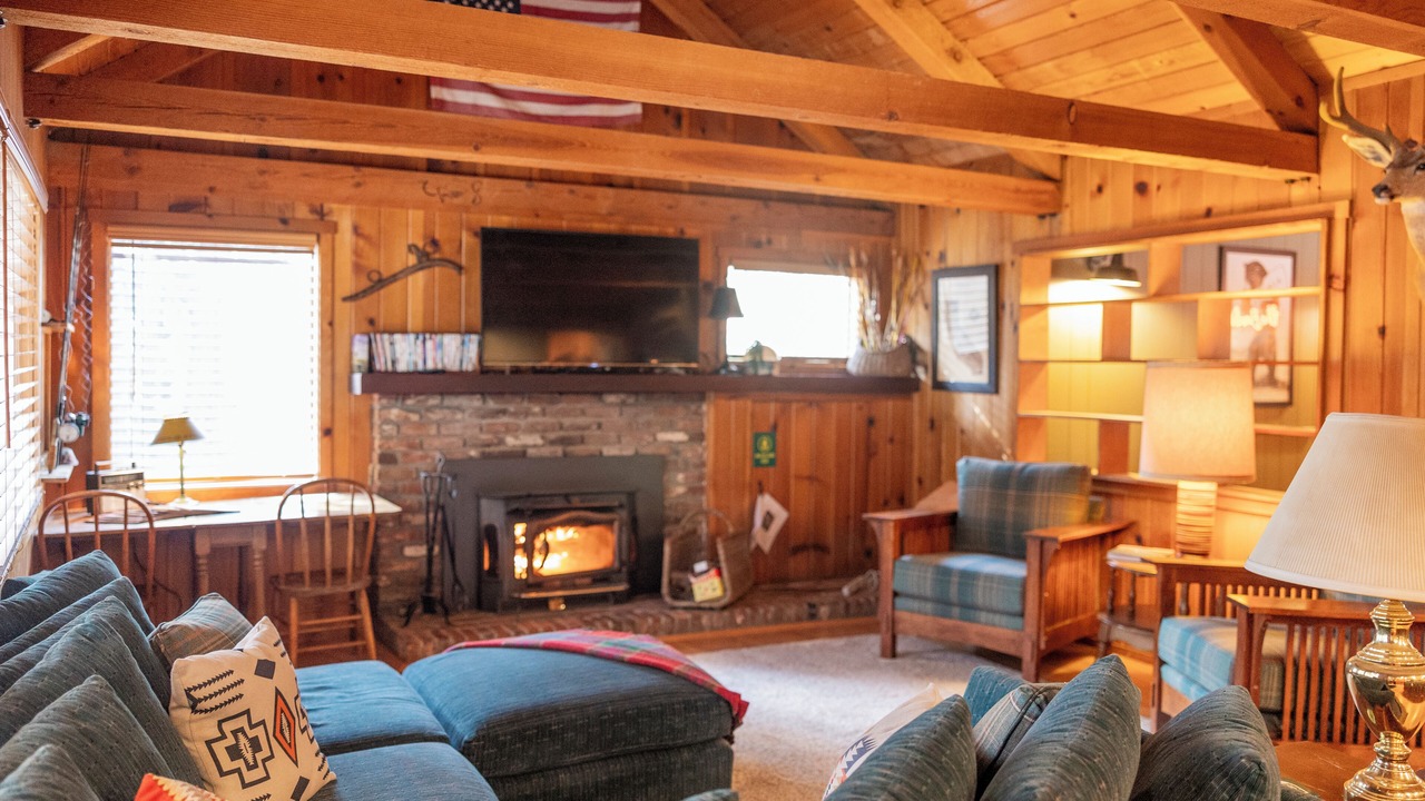 Photo of Livingroom in Camp Nelson