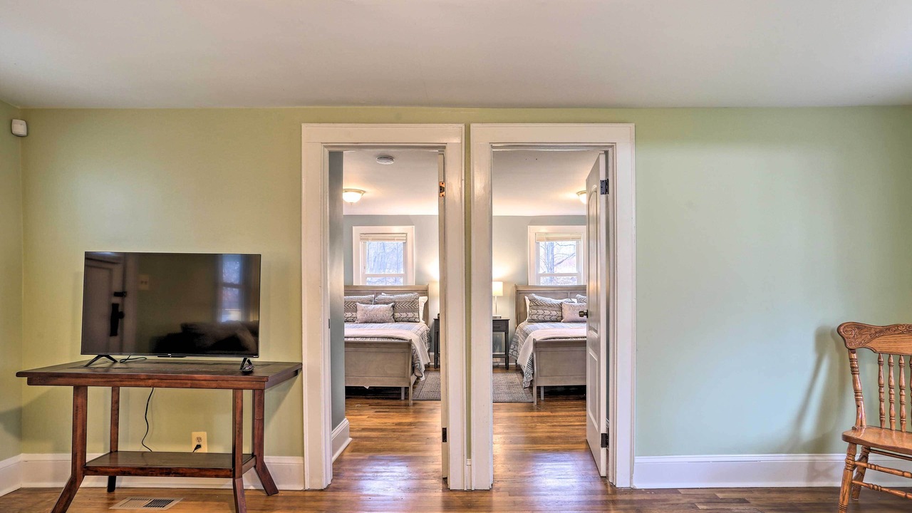 Photo of Bedroom in Campbell Hall