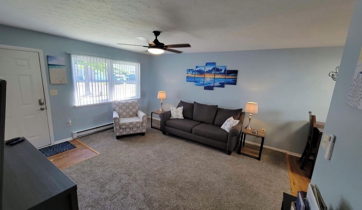 Photo of Livingroom in Conneaut