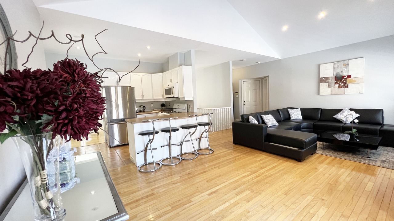 Photo of Livingroom in Barrie