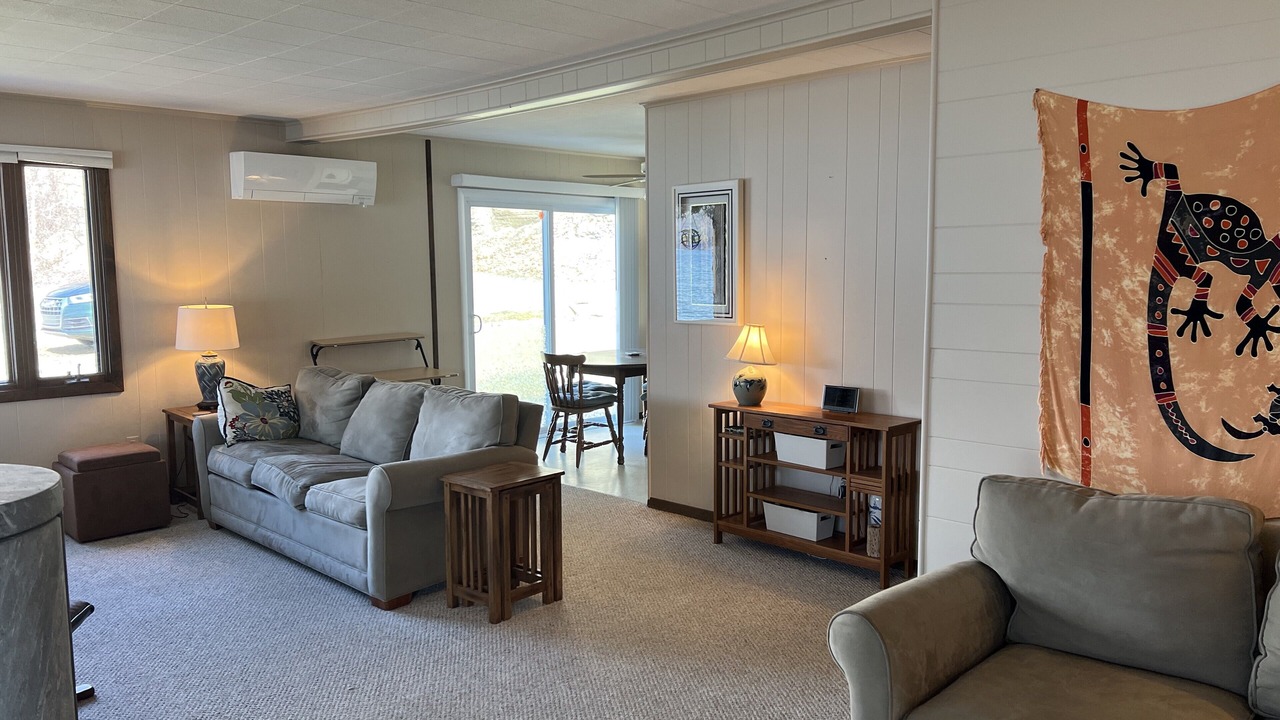Photo of Livingroom in Holcomb