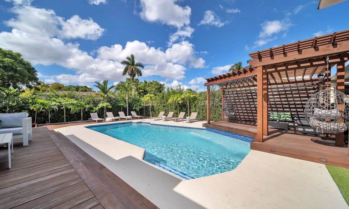 Photo of Outdoor in Golden Glades