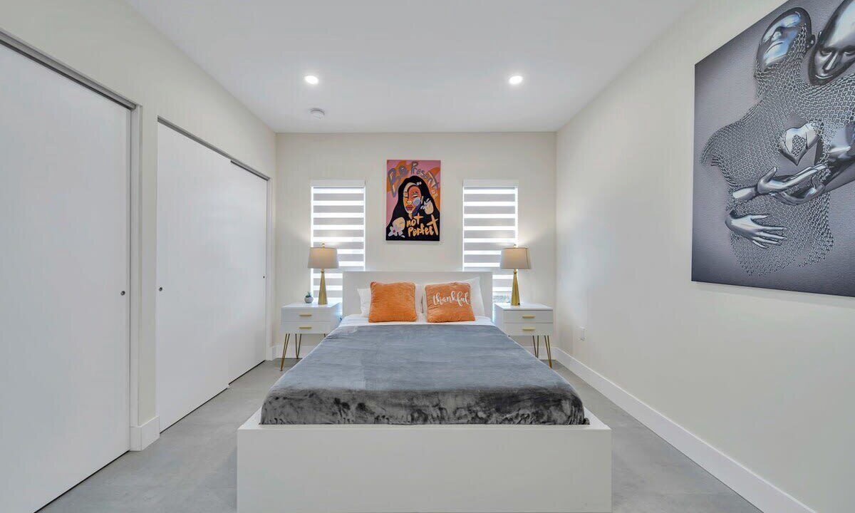 Photo of Bedroom in Golden Glades