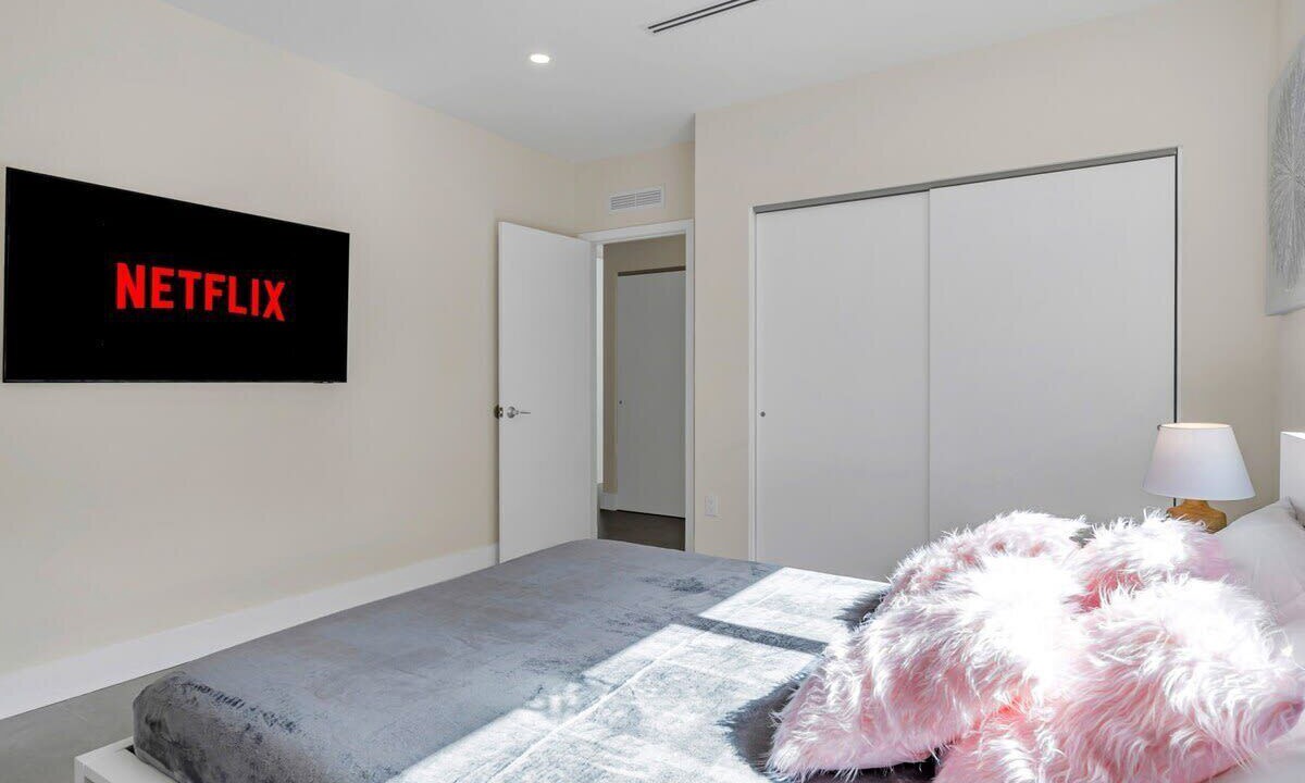 Photo of Bedroom in Golden Glades