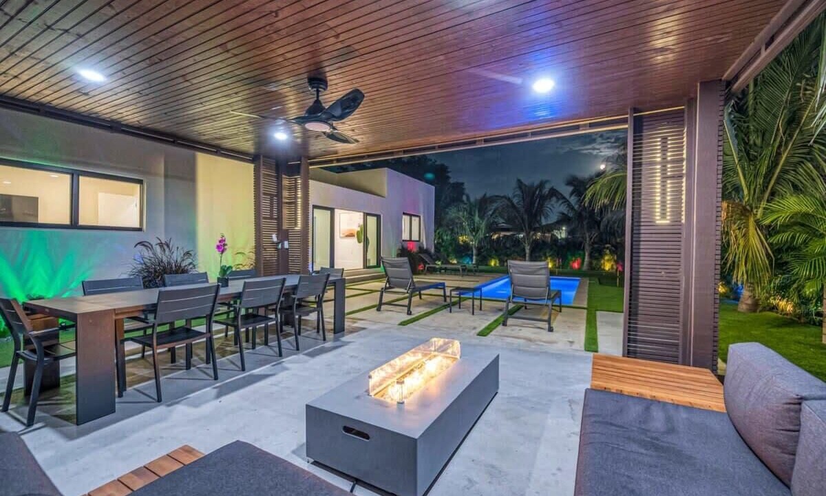 Photo of Outdoor in Golden Glades